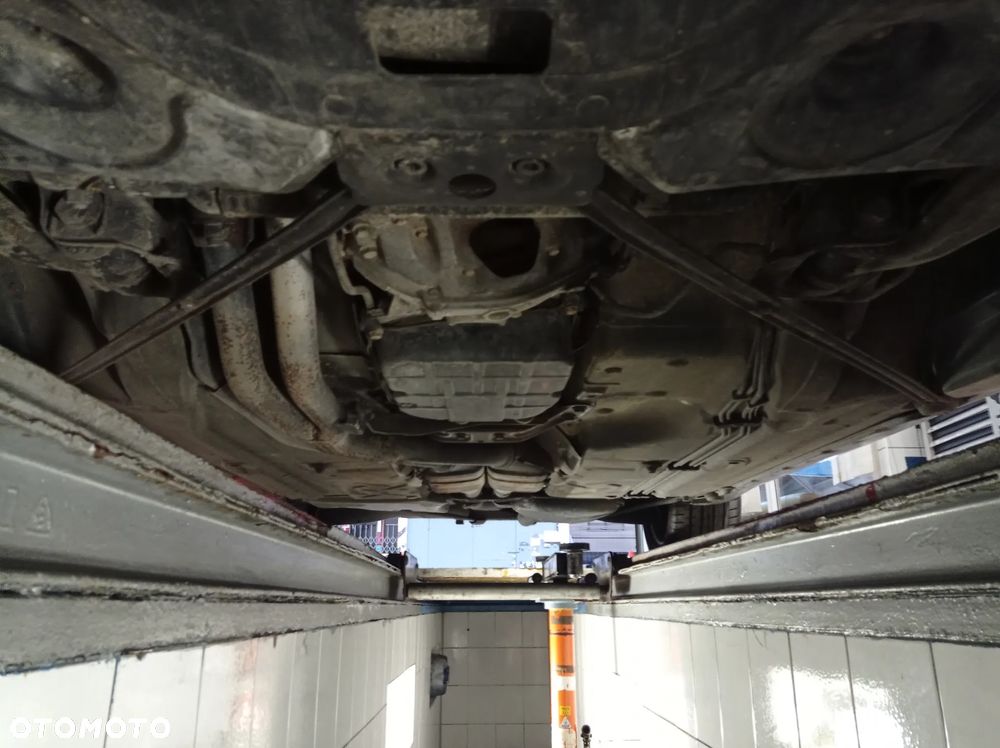 Mercedes-Benz SL - 21