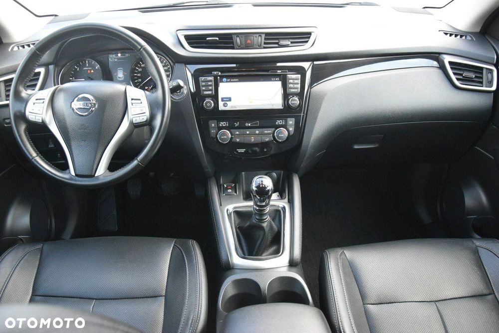 Nissan Qashqai 1.6 dCi 4x4 360 S&S - 23