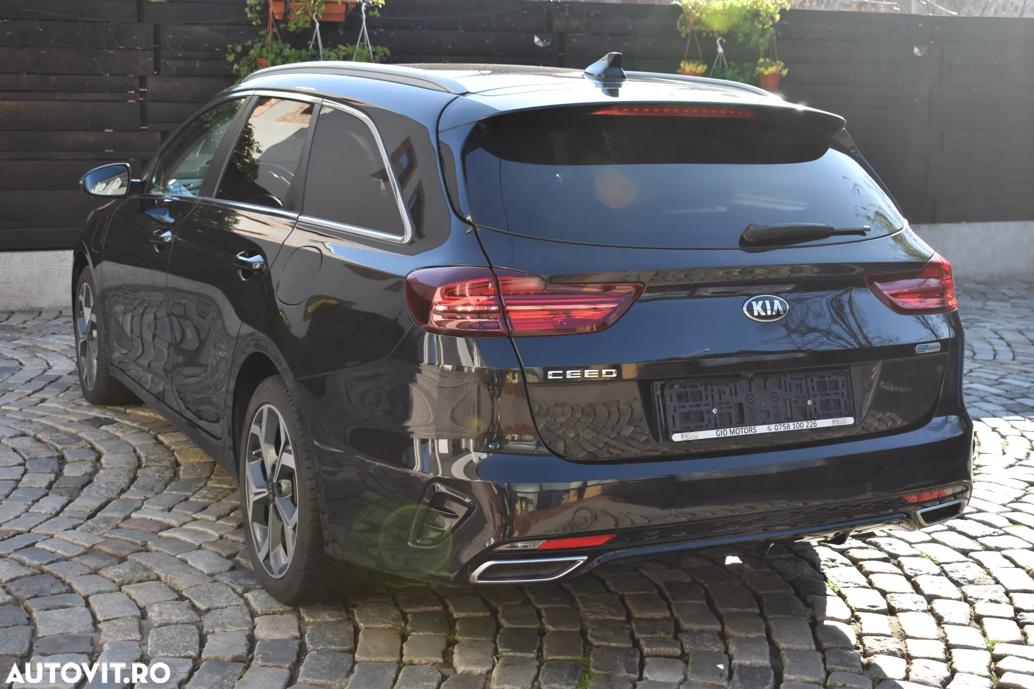 Kia Ceed SW 1.6 GDI DCT OPF Plug-in-Hybrid Platinum Edition - 4