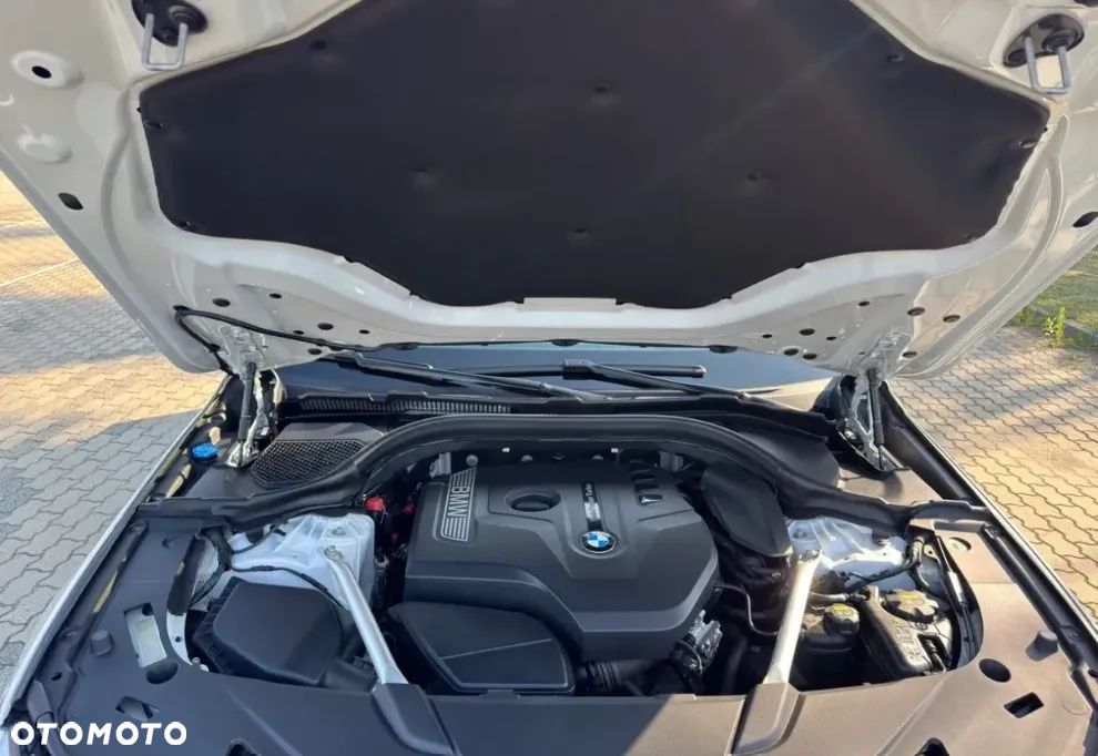 BMW 6GT 630i M Sport - 9