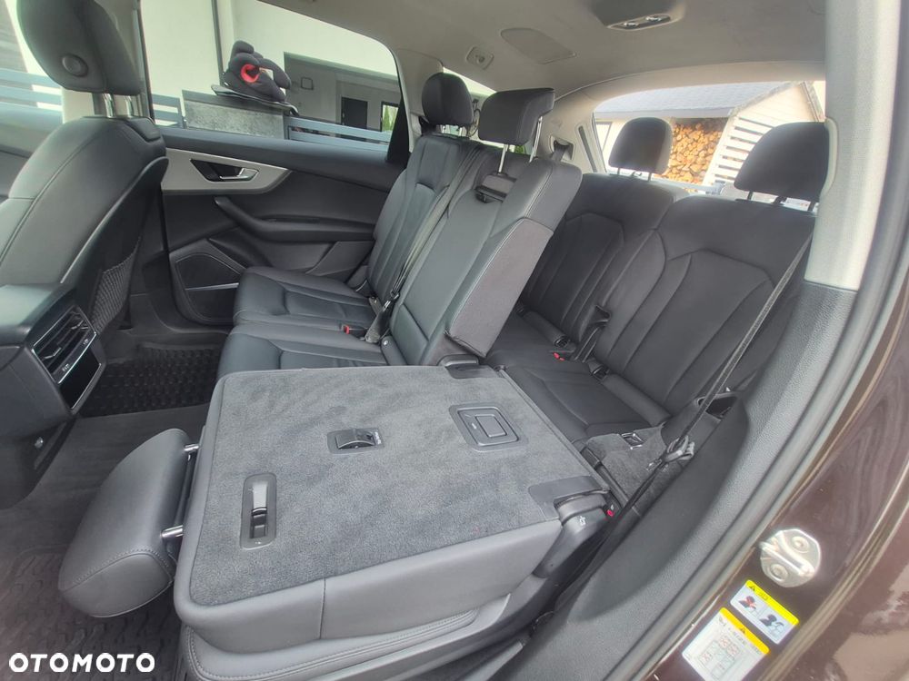 Audi Q7 - 17