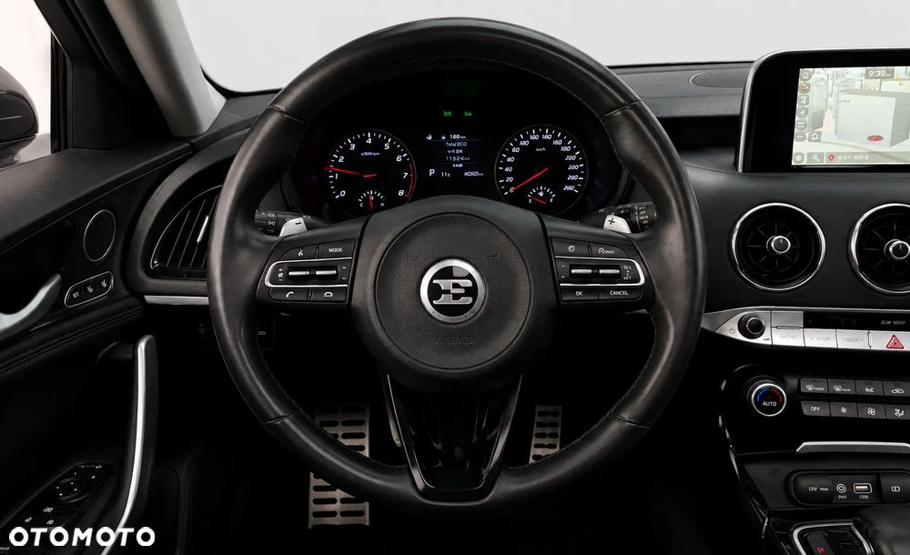 Kia Stinger - 7