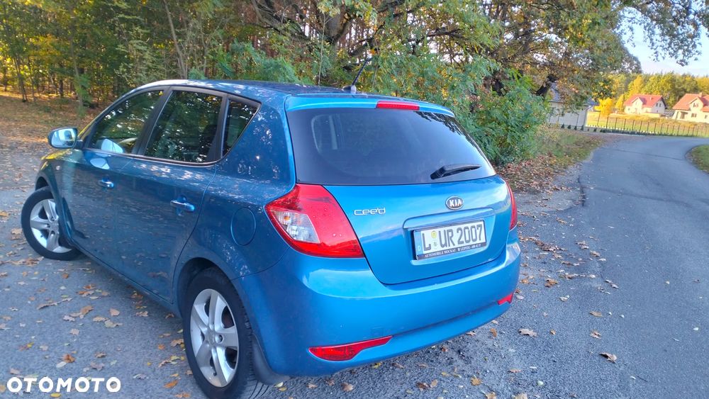 Kia Ceed - 18