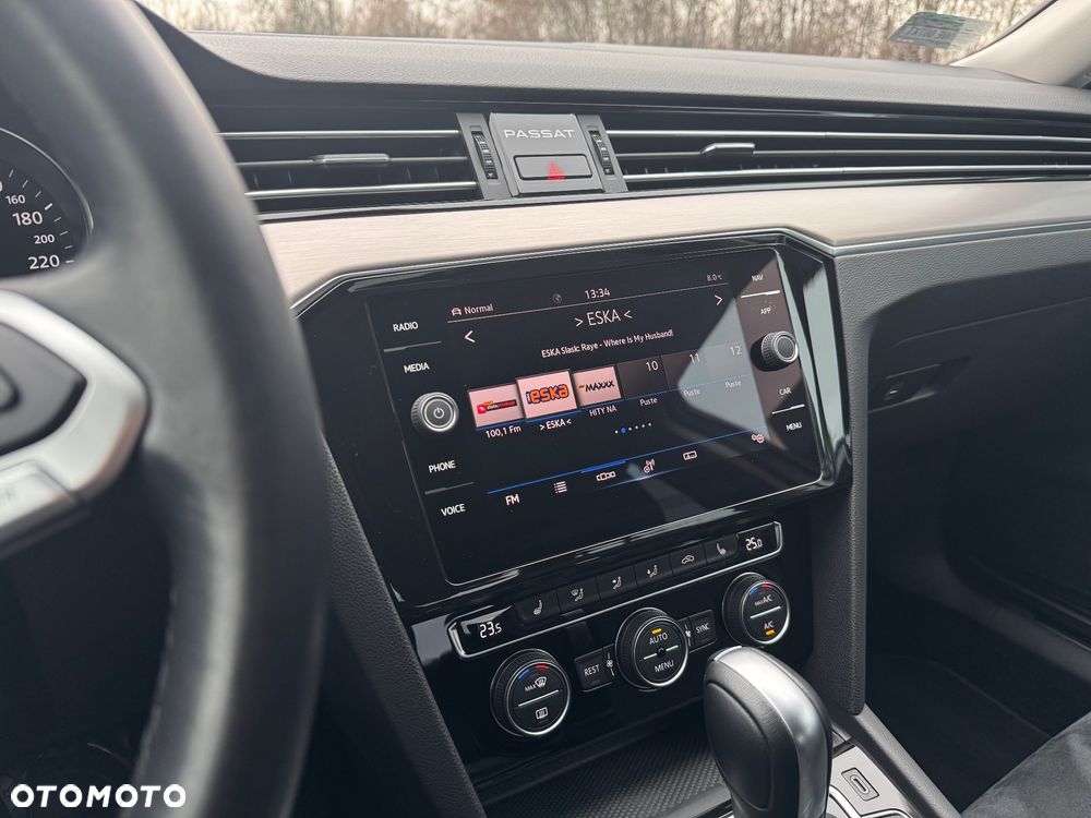 Volkswagen Passat 1.5 TSI EVO Elegance DSG - 18