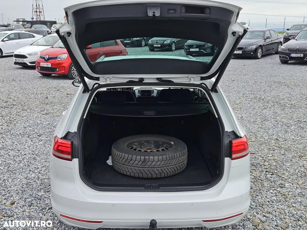 Volkswagen Passat 2.0 TDI DSG Comfortline - 20