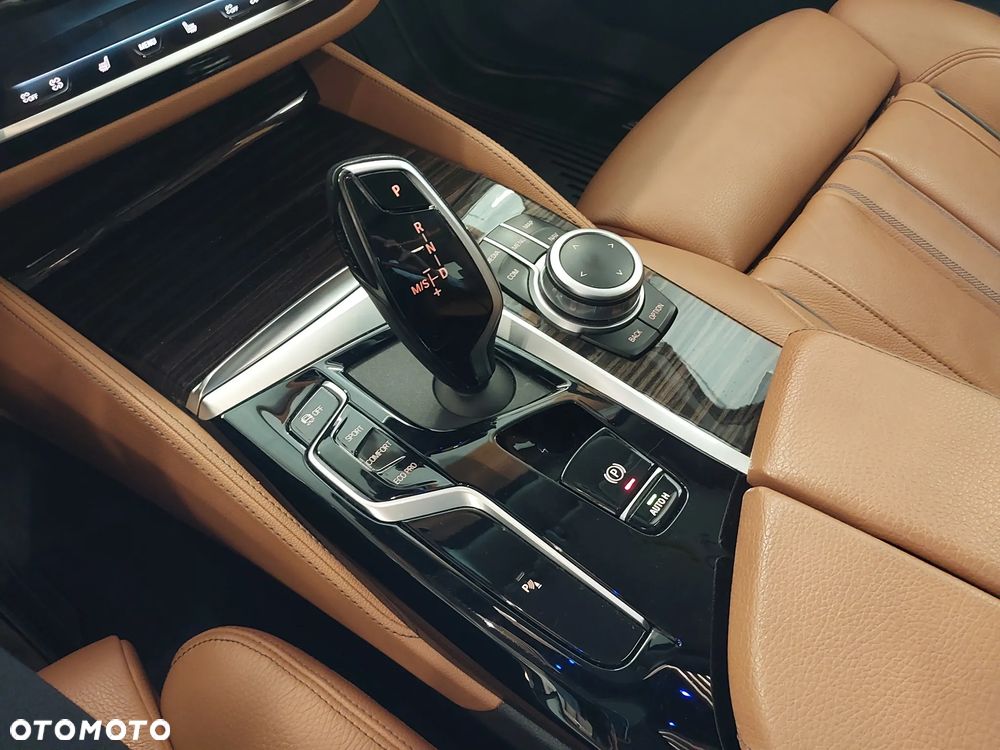 BMW Seria 5 520d MHEV Luxury Line - 13