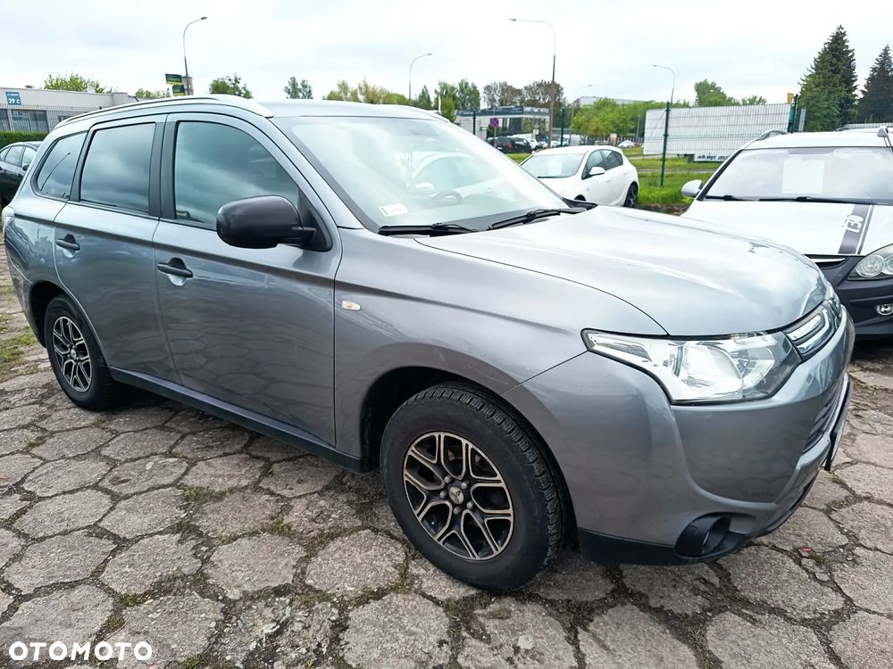 Mitsubishi Outlander 2.0 2WD Plus - 21