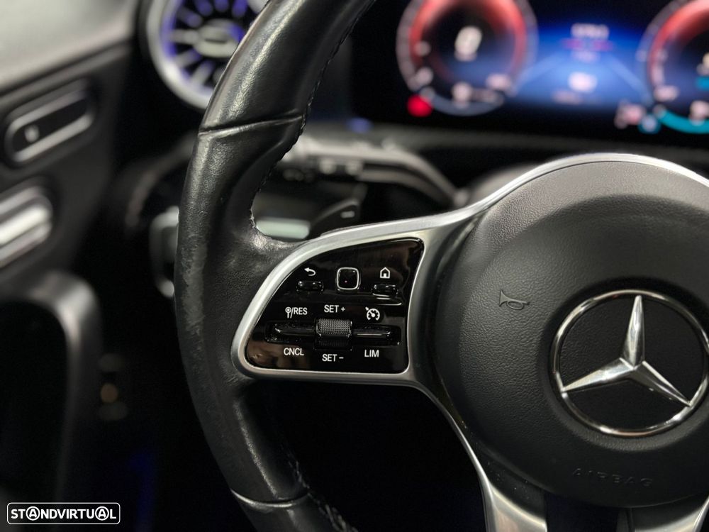 Mercedes-Benz A 250 e 8G-DCT Special Edition - 14
