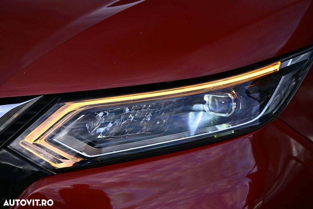 Nissan Qashqai 1.7 dCi TEKNA+ - 26
