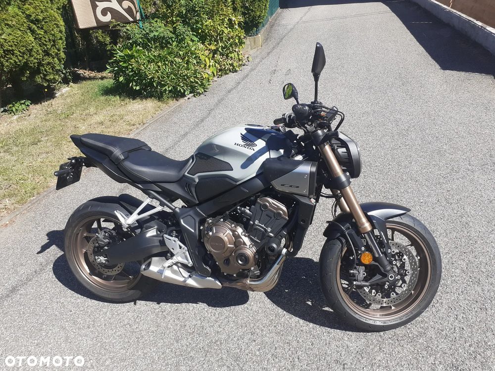 Honda CB - 25