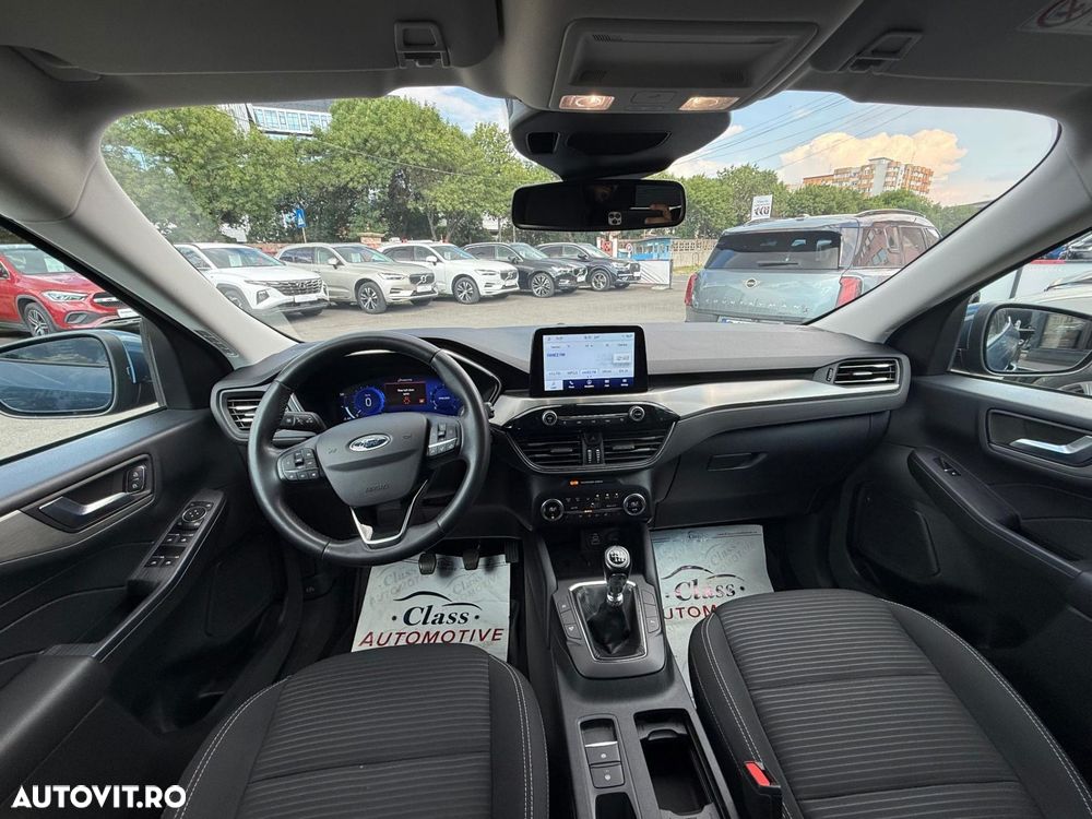 Ford Kuga - 8