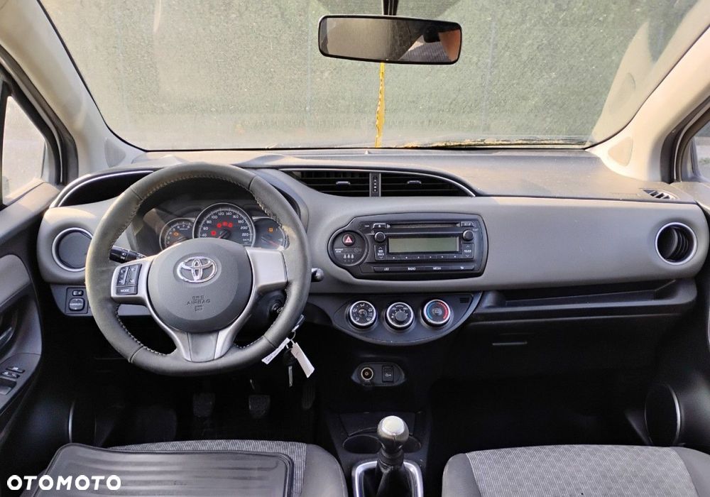 Toyota Yaris - 7