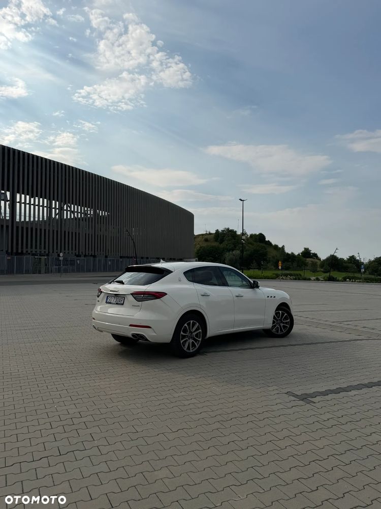 Maserati Levante Q4 - 16