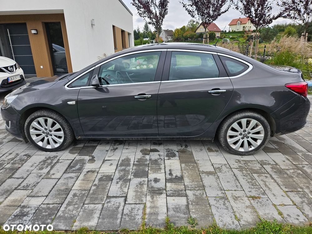 Opel Astra 1.6 - 5