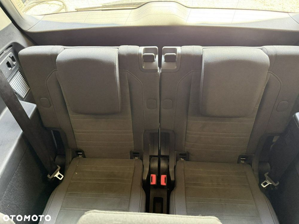 Volkswagen Touran 1.6 TDI BMT Comfortline - 22