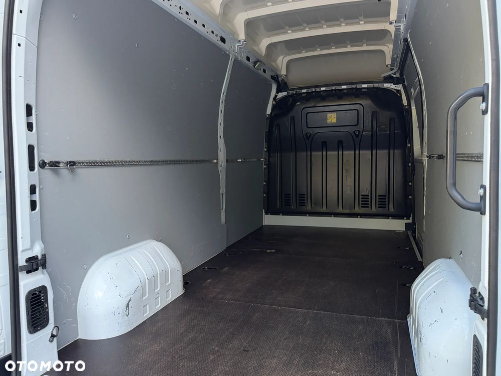 Renault Master L3H3 Bogata wersja wyposażenia / Serwisowanyy tylko w Aso Renault / Stan jak nowego! / Bezwypadkowy / 1 Właściciel / FV23% - 17