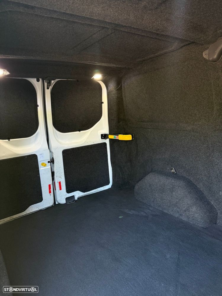 Ford Transit - 19
