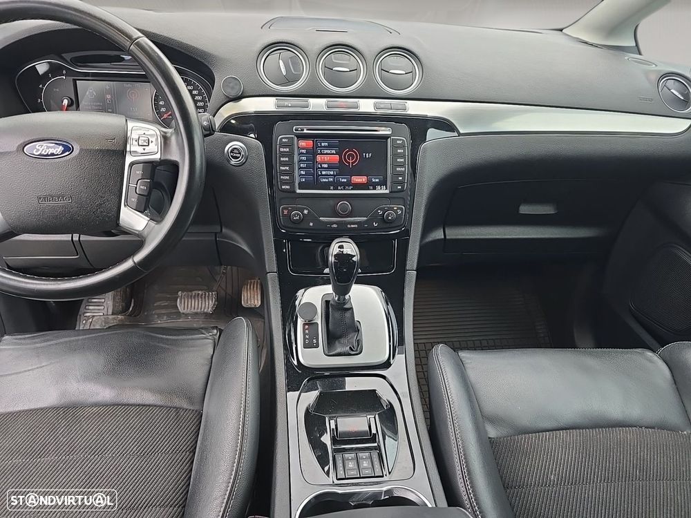 Ford S-Max - 9