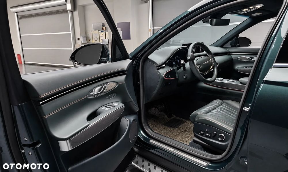 Genesis GV70 2.5T AWD AT8 Luxury Line - 7