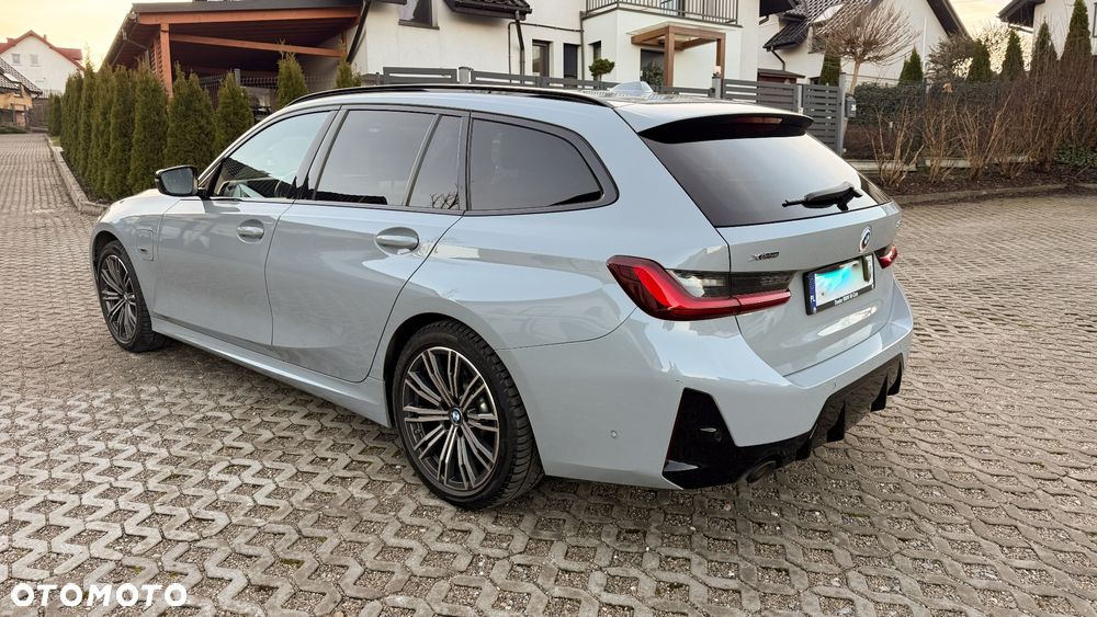 BMW Seria 3 330e xDrive M Sport sport - 4