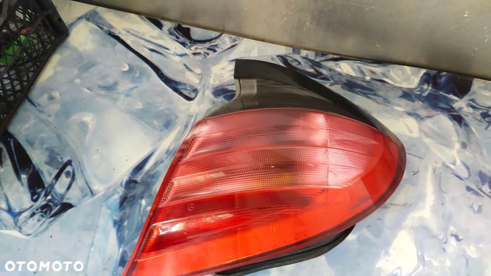 MERCEDES C COUPE W203 CL203 00- LAMPA PRAWA TYLNA - 2