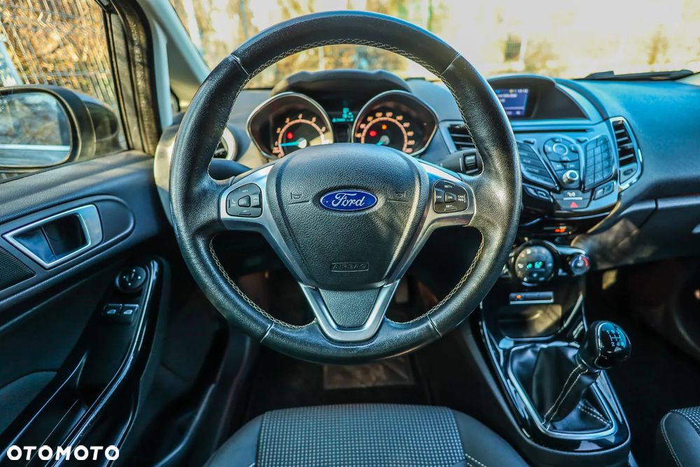 Ford Fiesta 1.0 EcoBoost STart-Stop Titanium - 22