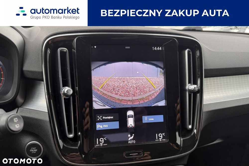 Volvo XC 40 T3 Momentum Pro - 18