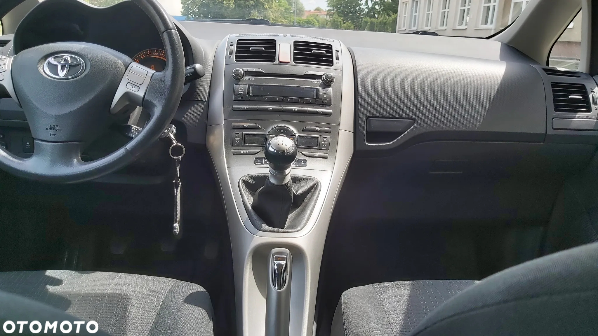 Toyota Auris 2.0 D-4D Executive - 14