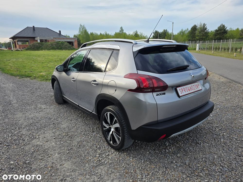 Peugeot 2008 BlueHDi 100 STOP & START Allure - 15