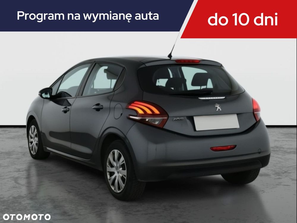 Peugeot 208 - 6