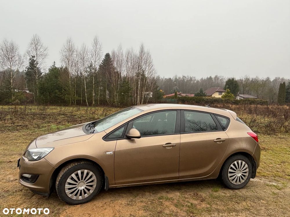 Opel Astra 1.6 Enjoy - 2