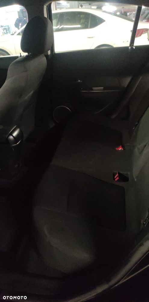 Chevrolet Cruze 1.8 LT - 12