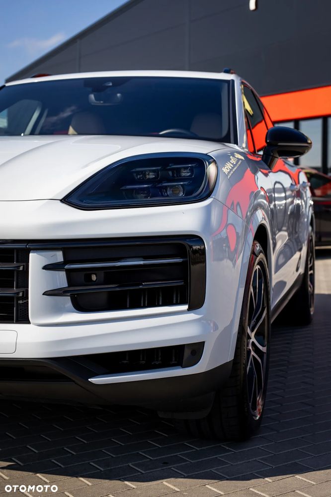 Porsche Cayenne - 12