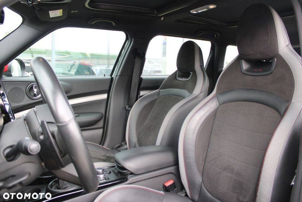 MINI Clubman - 16