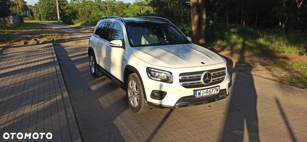 Mercedes-Benz GLB 250 4-Matic 8G-DCT - 9
