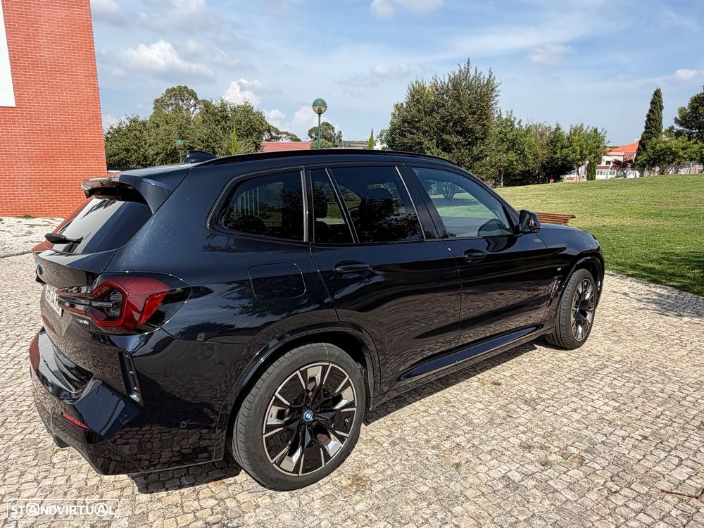 BMW iX3 M Sport Impressive - 7
