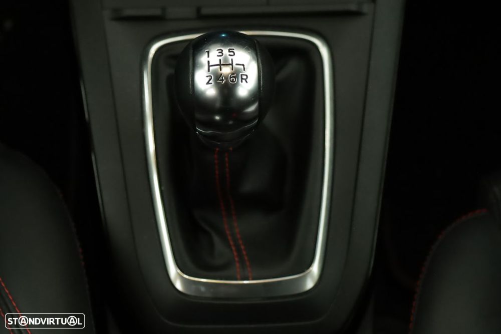 Ford Puma 1.0 EcoBoost MHEV ST-Line X - 14