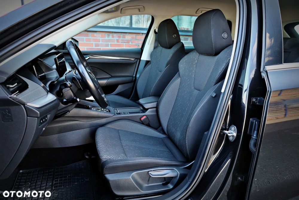 Skoda Octavia 2.0 TDI Style DSG - 25