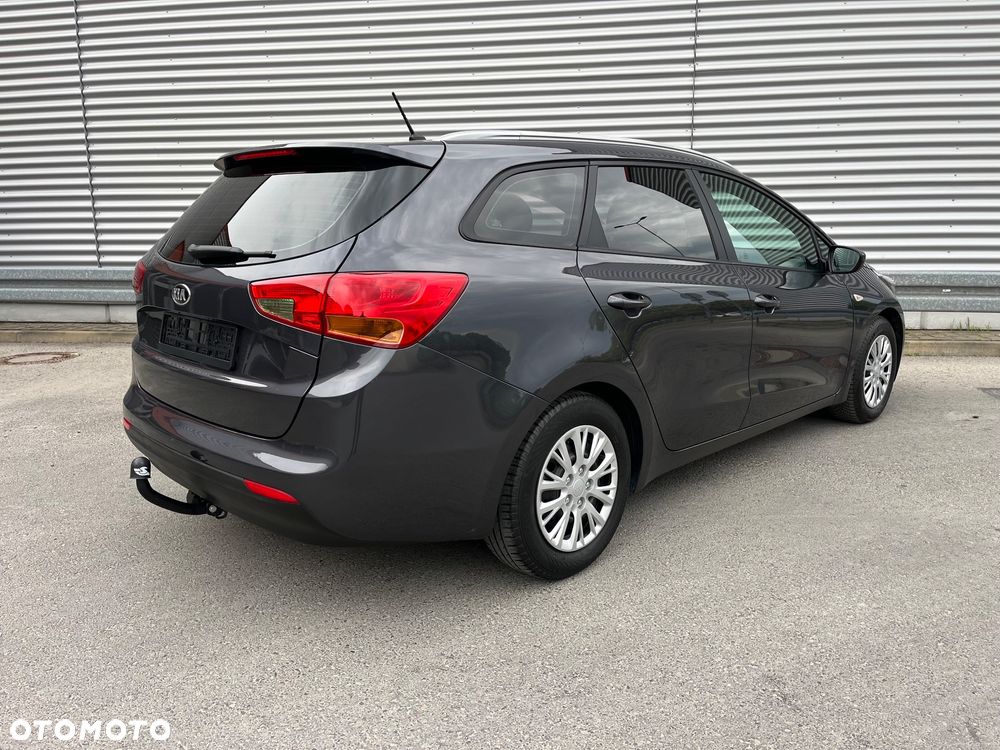 Kia Ceed 1.4 CVVT Attract - 6
