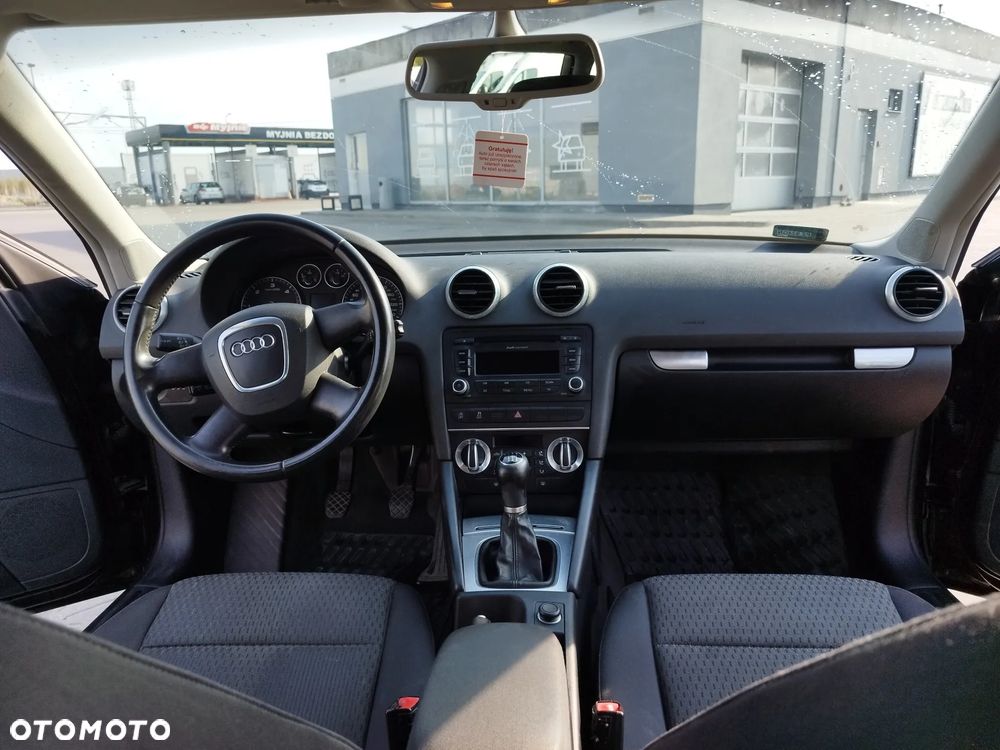 Audi A3 Sportback 2.0 TDI DPF Attraction - 8