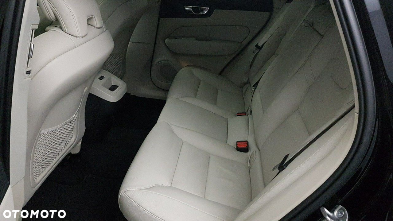 Volvo XC 60 - 20