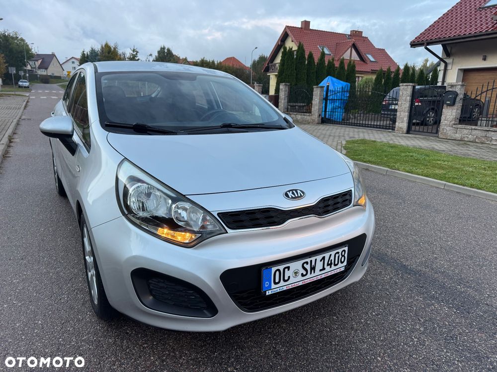 Kia Rio - 9