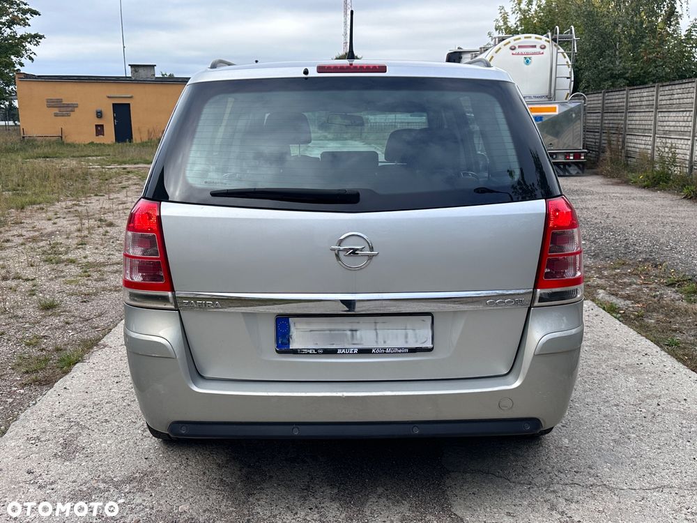 Opel Zafira - 4