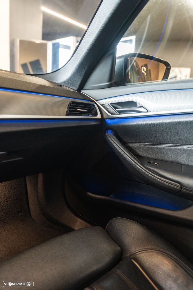 BMW 520 d Pack M Auto - 8