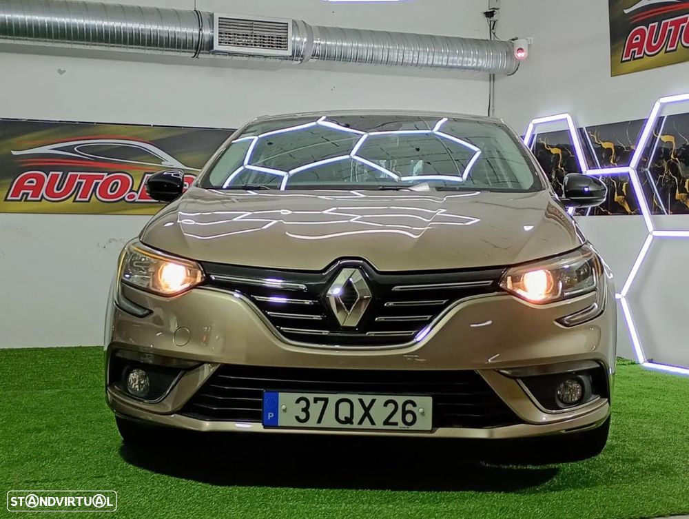Renault Mégane - 6