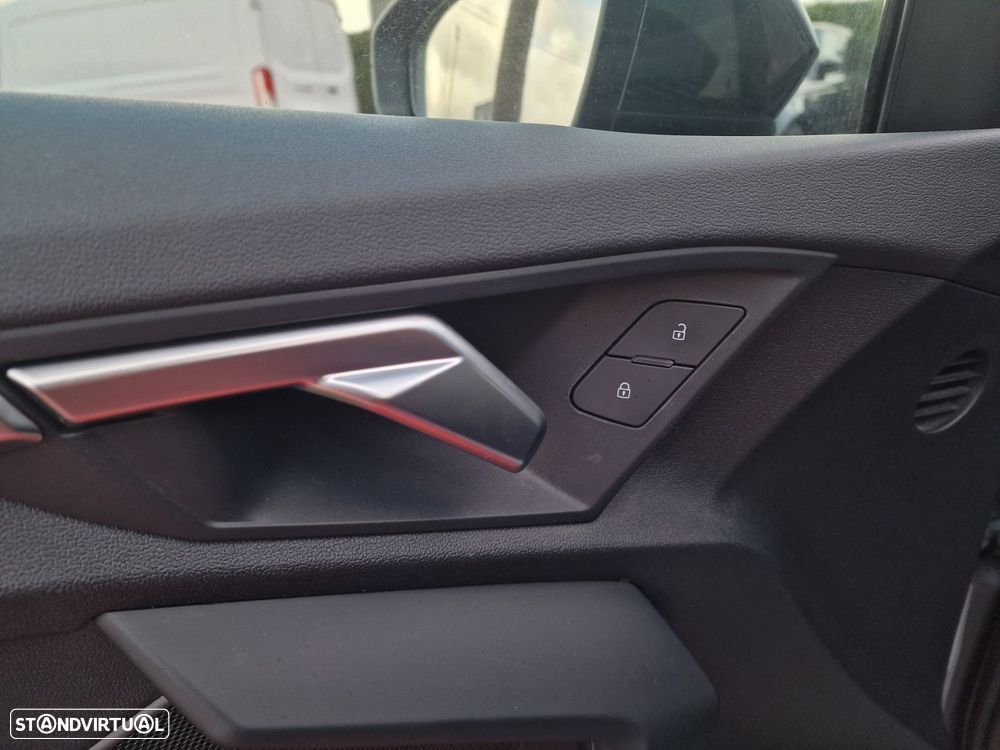 Audi A3 Sportback - 13