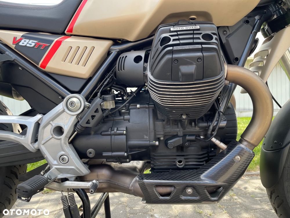 Moto Guzzi V85 - 7