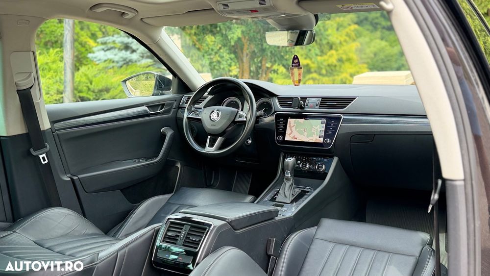 Skoda Superb 2.0 TDI DSG Active - 8