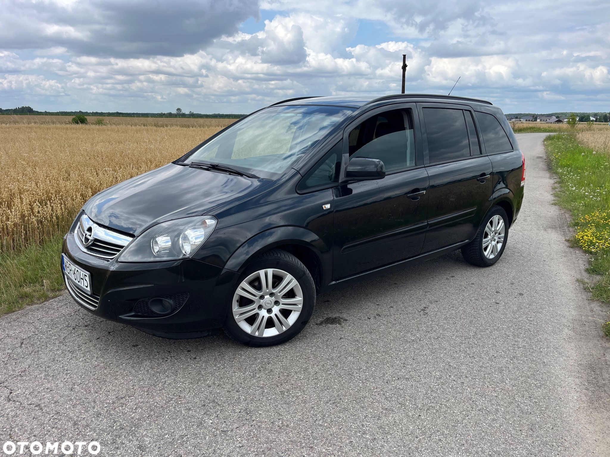 Opel Zafira 1.8 Cosmo - 1