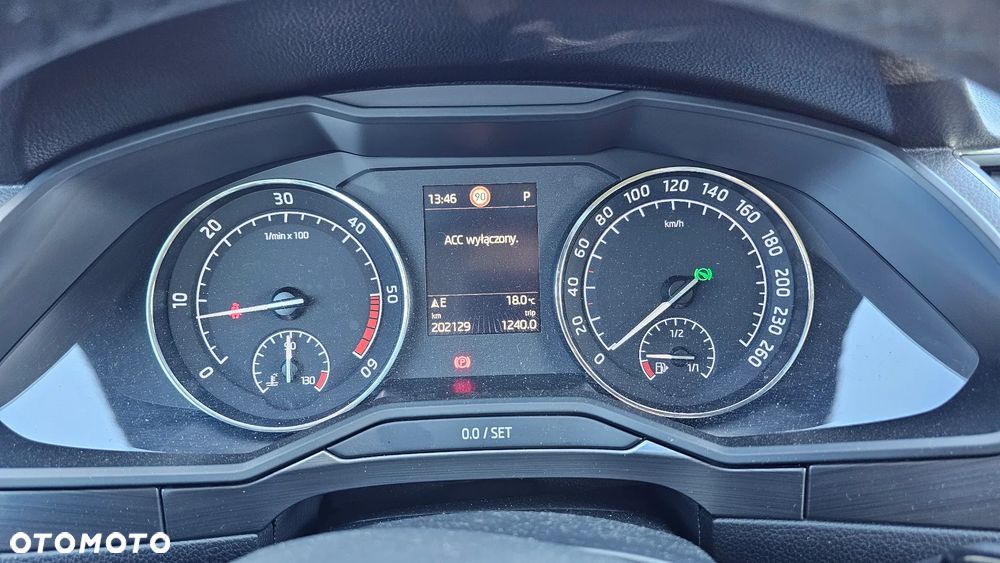 Skoda Superb 2.0 TDI L&K DSG - 29